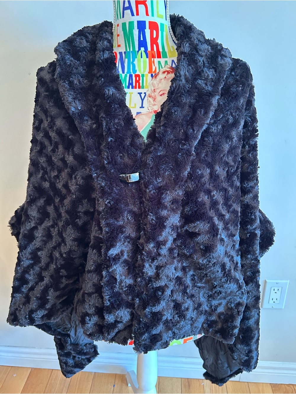 Lorella Sgarbi Plush Faux Fur Black Shawl Collar Coat Made in Italy 🇮🇹